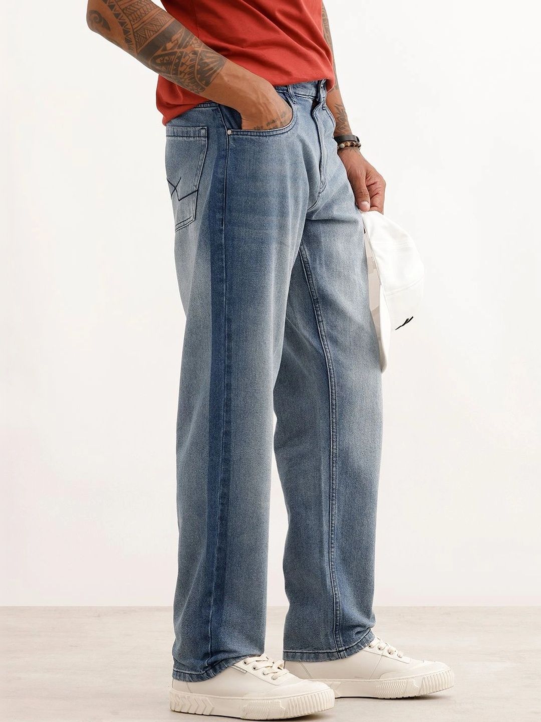 WROGN Men Loose Relaxed Fit Mid-Rise Low Distress Light Fade with Side Stripe Stretchable Jeans-picture-55
