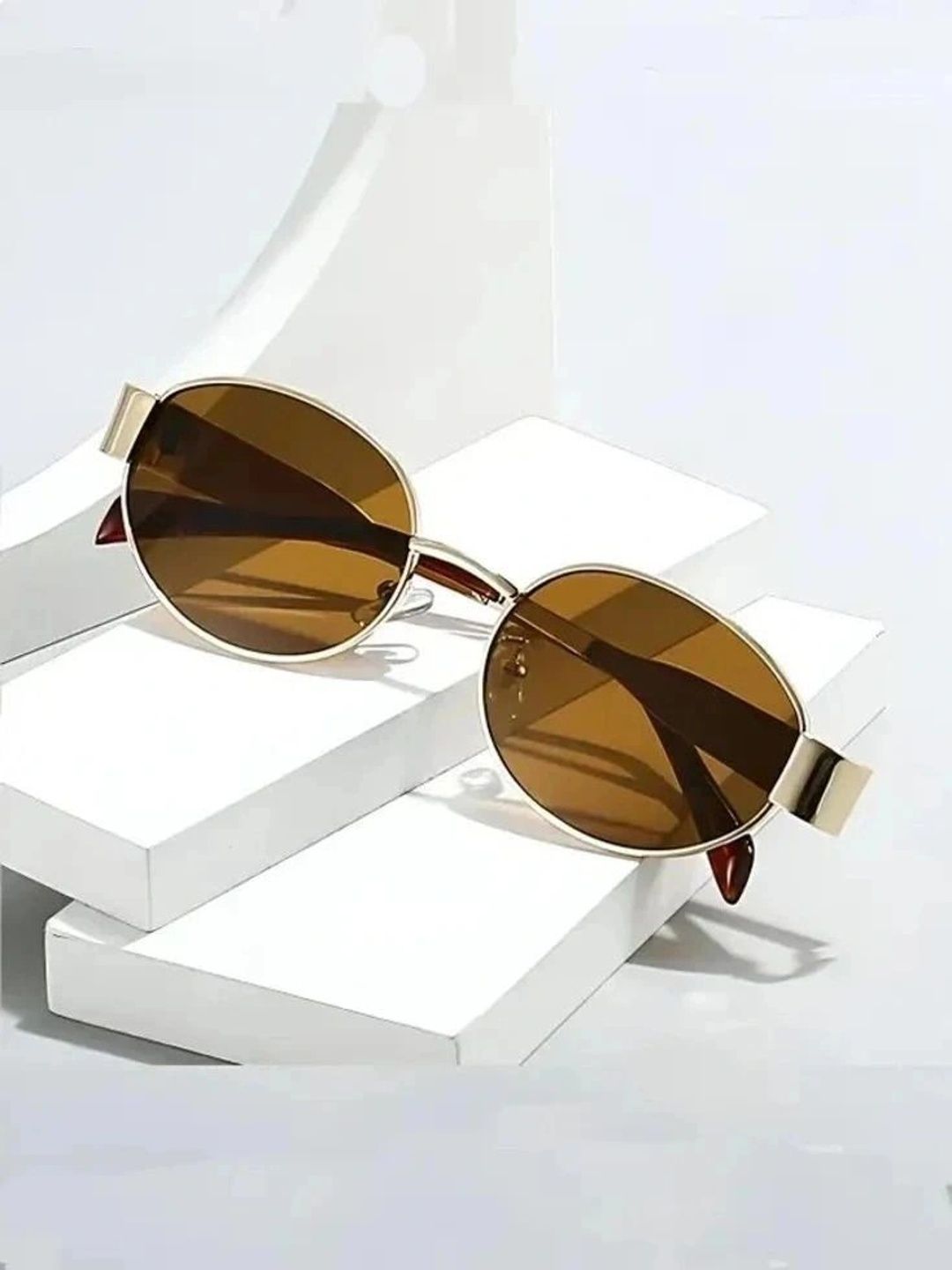 EYELLUSION Women Brown Lens & Gold-Toned Oval Sunglasses with-picture-24