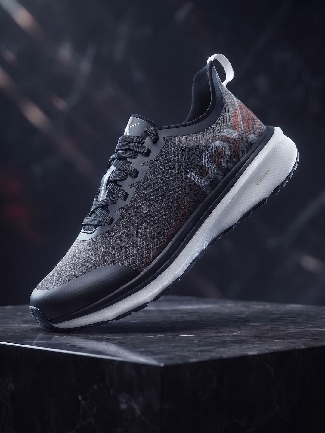 HRX by Hrithik Roshan Men Black Propulsion Running Shoes