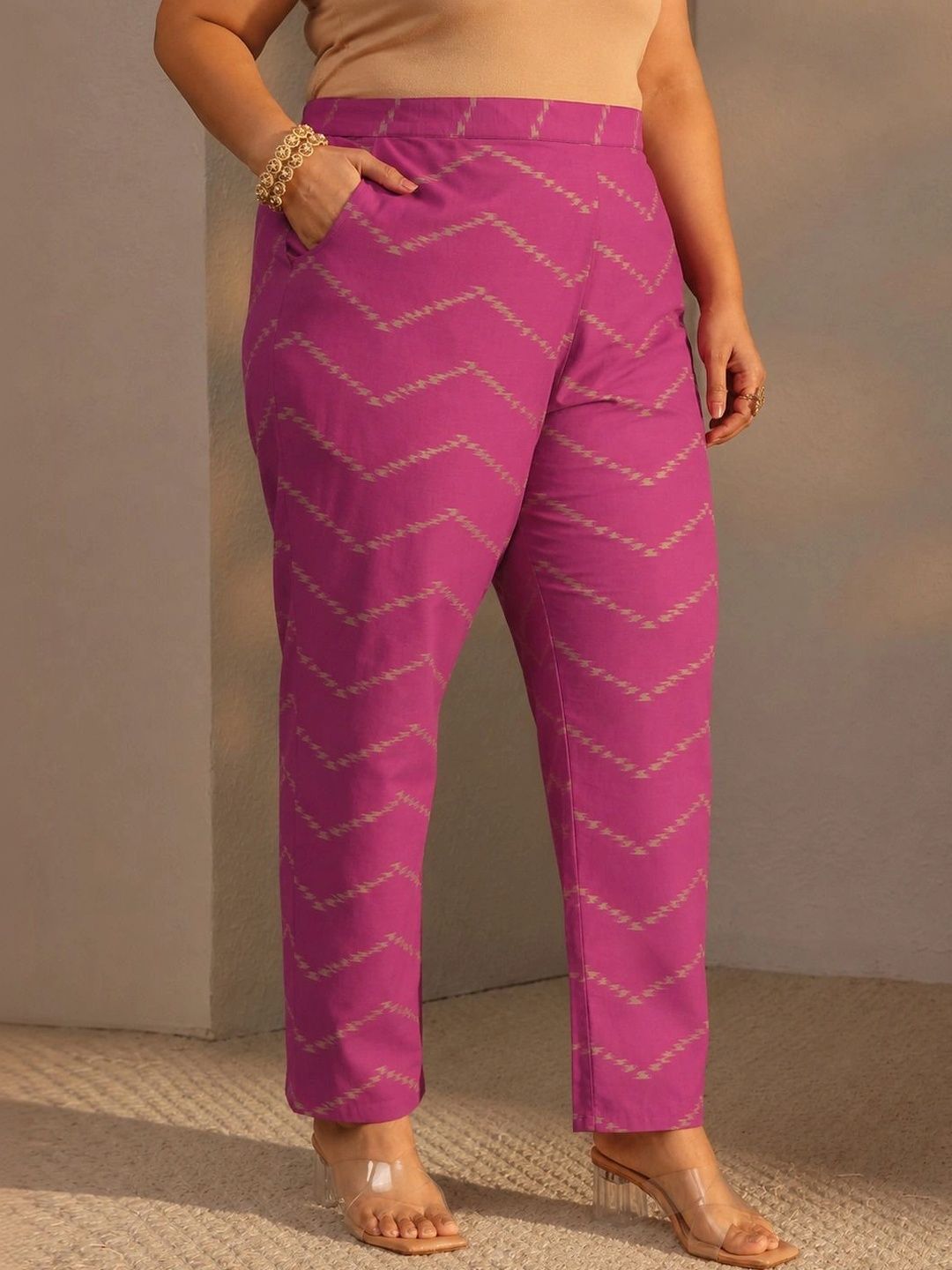 EXTRA LOVE BY LIBAS Women Ethnic Motifs Printed Regular Kurta with Trousers & With Dupatta-picture-25