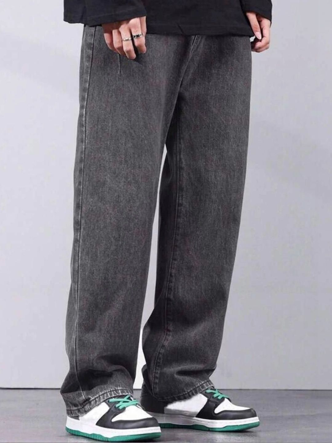 FLAYING Men Relaxed Fit Mid-Rise Jeans-picture-39