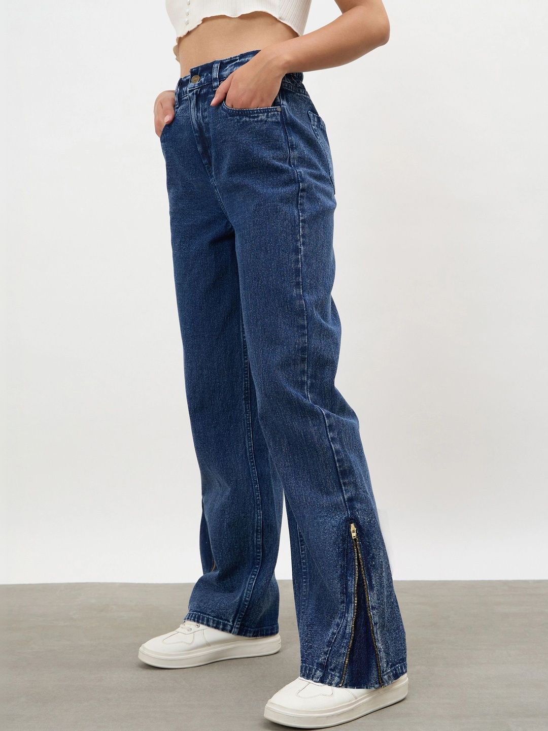 SASSAFRAS Women Straight Fit Mid-Rise Jeans-picture-52