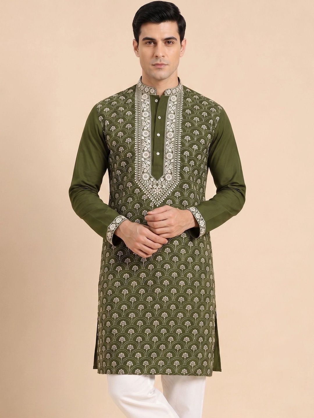 House of Pataudi Men Ethnic Motifs Embroidered Regular Thread Work Kurta with Pyjamas-picture-26