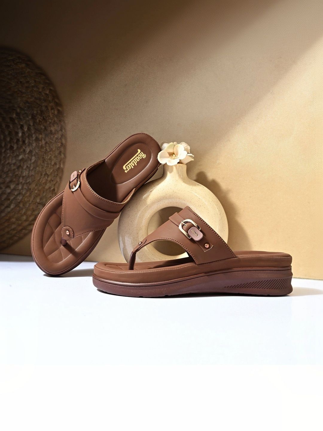 Roadster Women One Toe Flats with Buckles-picture-39
