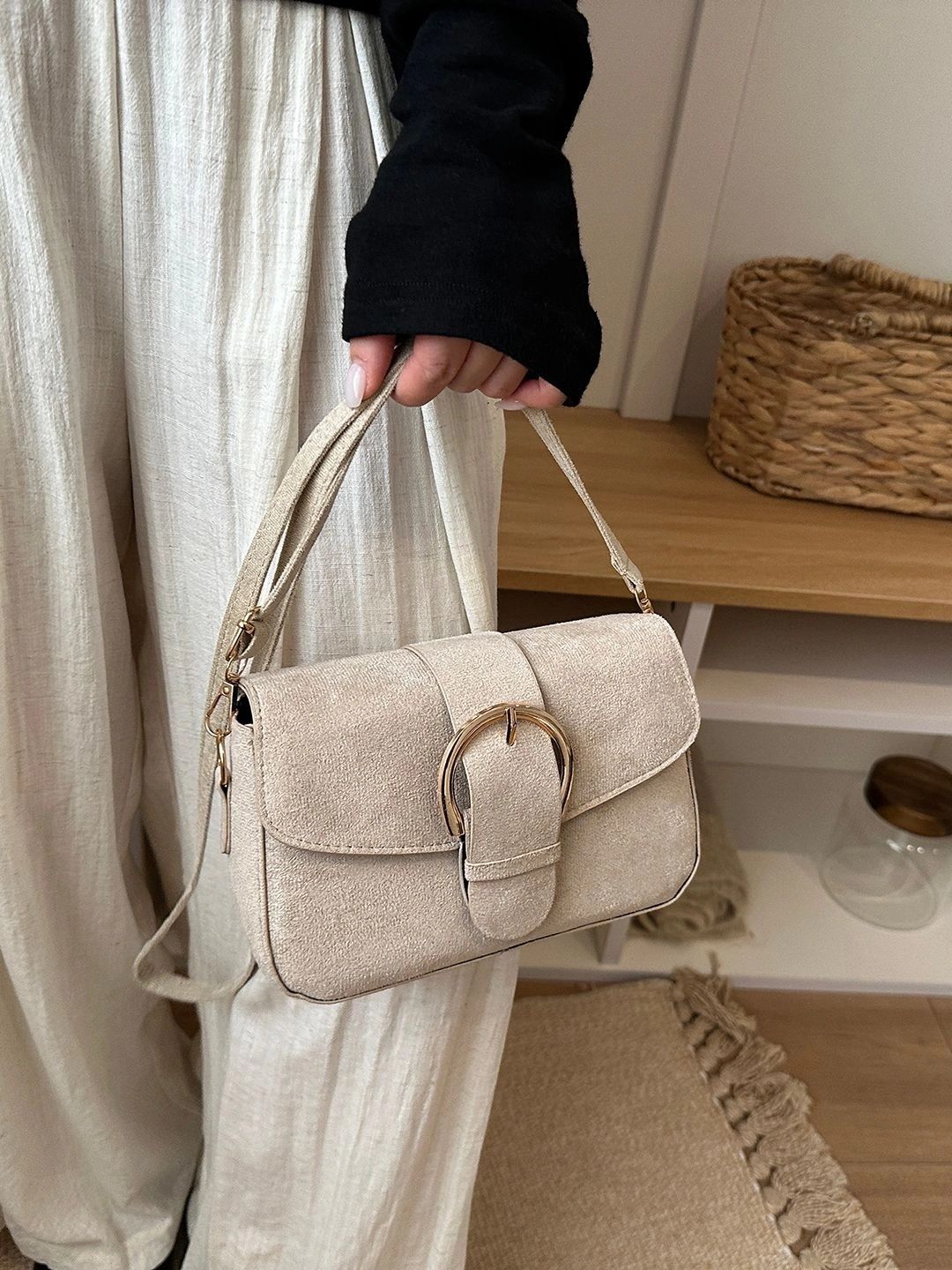 Lara Karen PU Sling Bag-picture-14