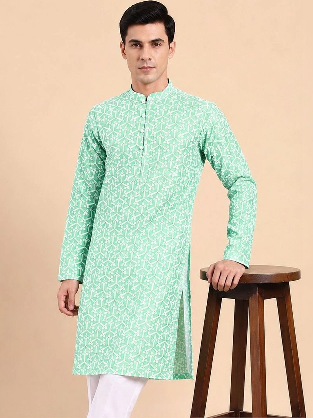 House of Pataudi Men Embroidered Chikankari Kurta-picture-11