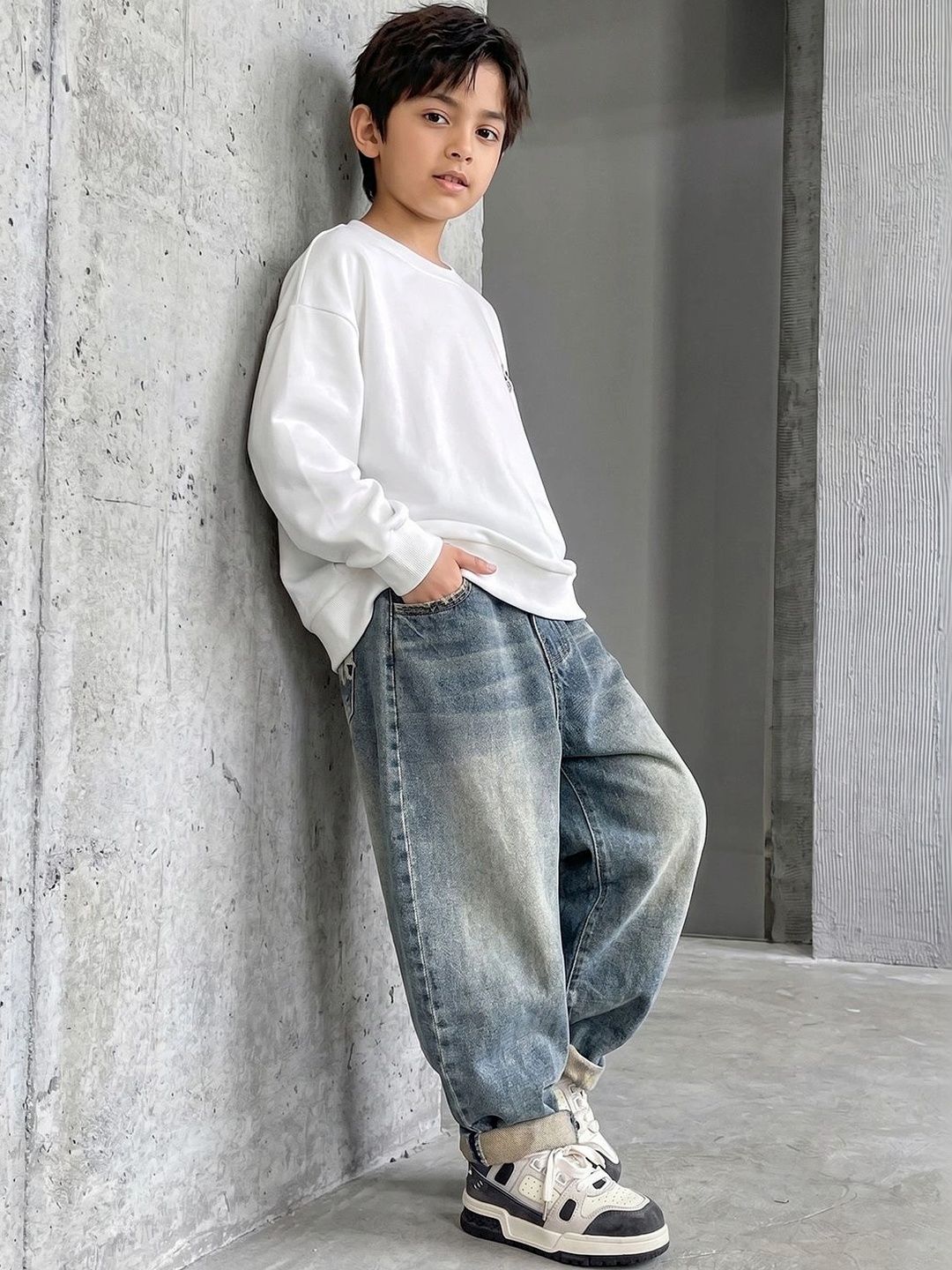 YK Boy Relaxed Fit Mid-Rise Heavy Fade Jeans-picture-52