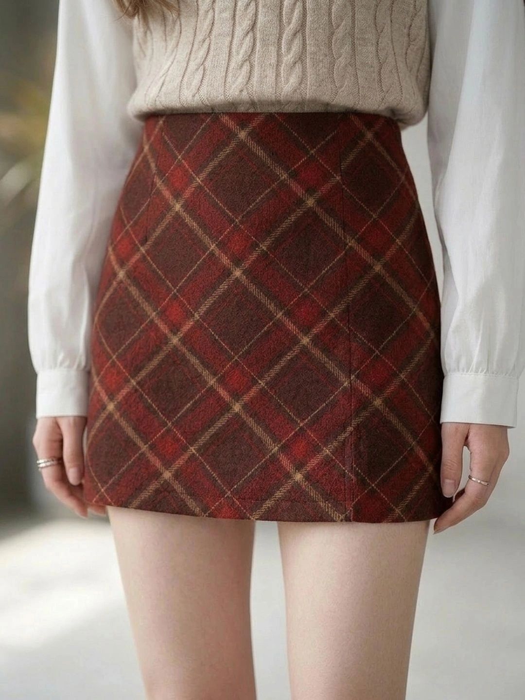 Suo Women Checked Mini Straight Skirt-picture-31