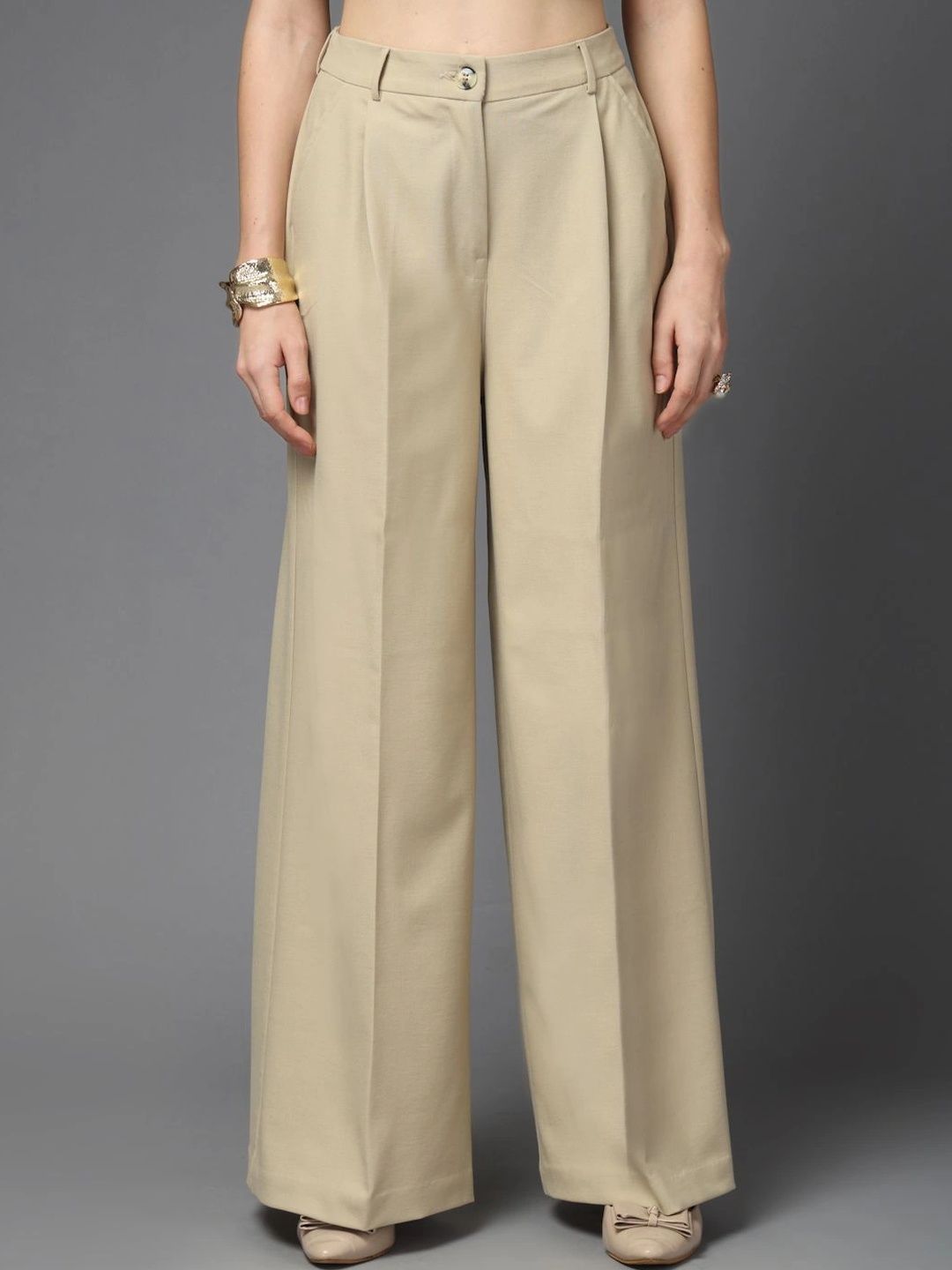 T TRYON ULTIMATE Women Flared High-Rise Pleated Trousers-picture-27