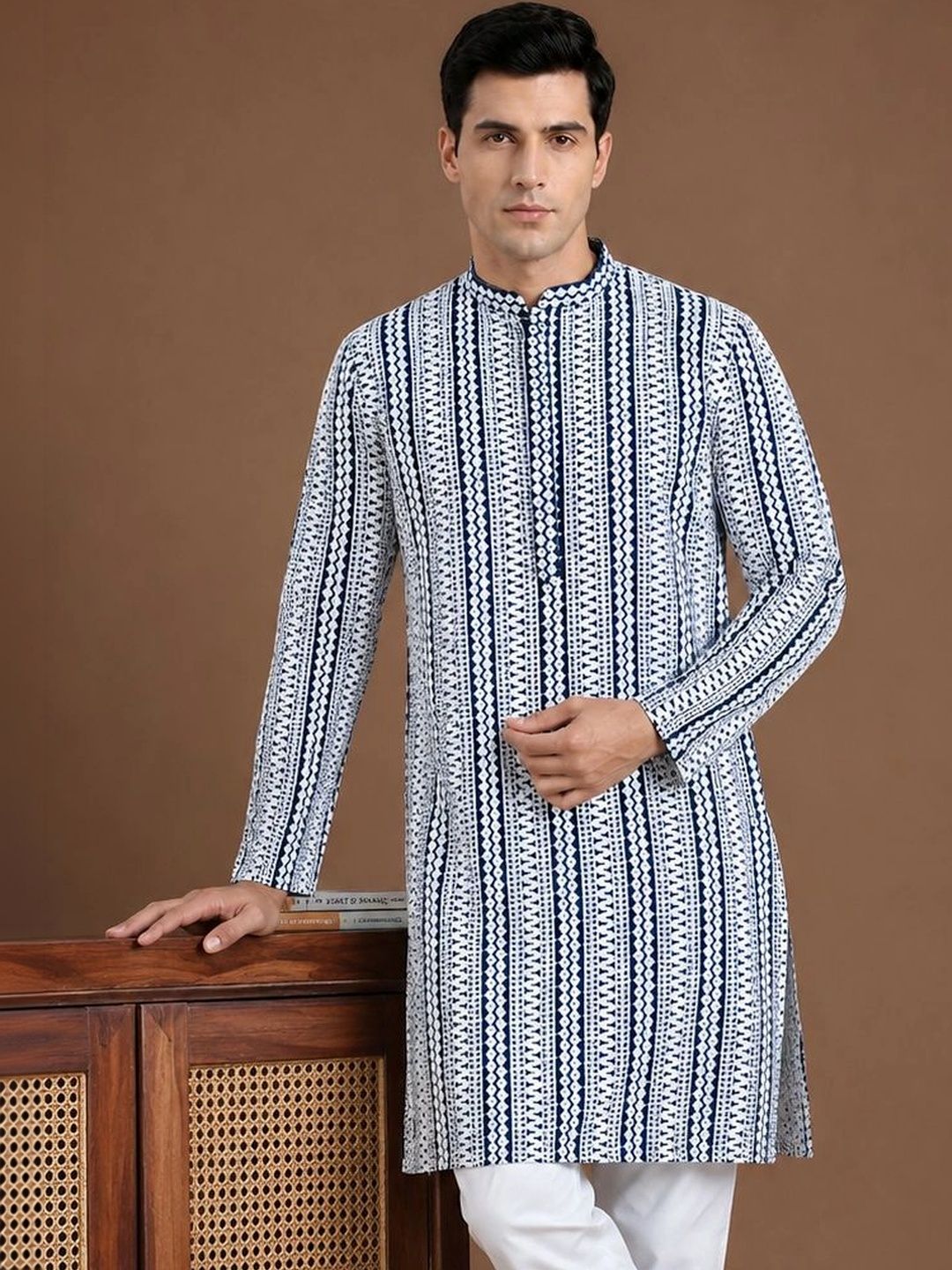 House of Pataudi Men Embroidered Chikankari Kurta-picture-10