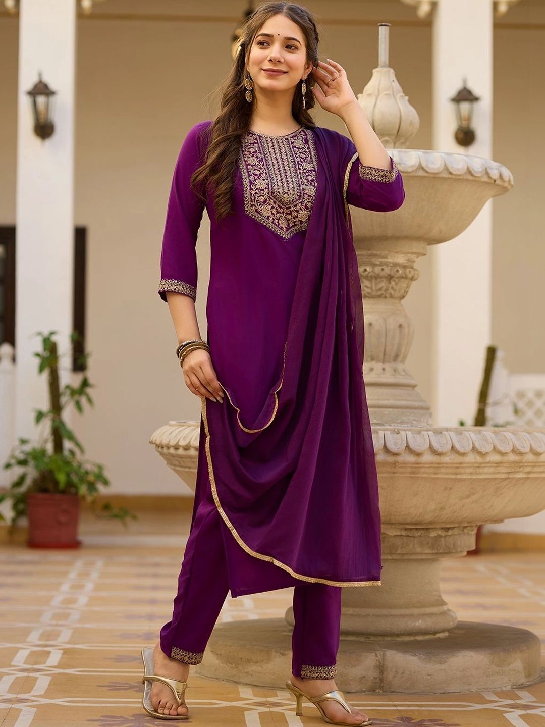 GRINISH Women Embroidered Cotton Round Neck Kurti-picture-40
