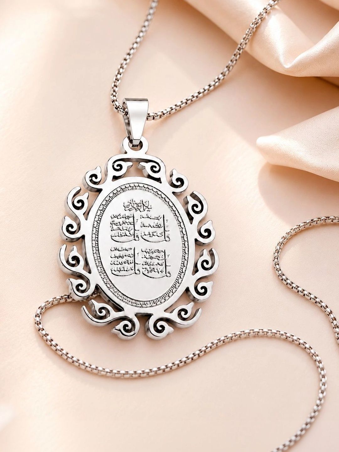 M Men Style Silver-Plated Oval Pendants with Chains-picture-18