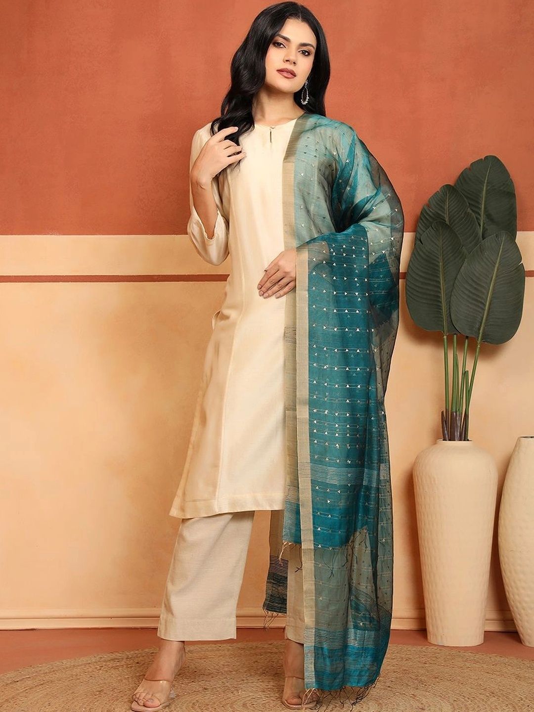 Fabindia Woven Design Dupatta with Zari-picture-32
