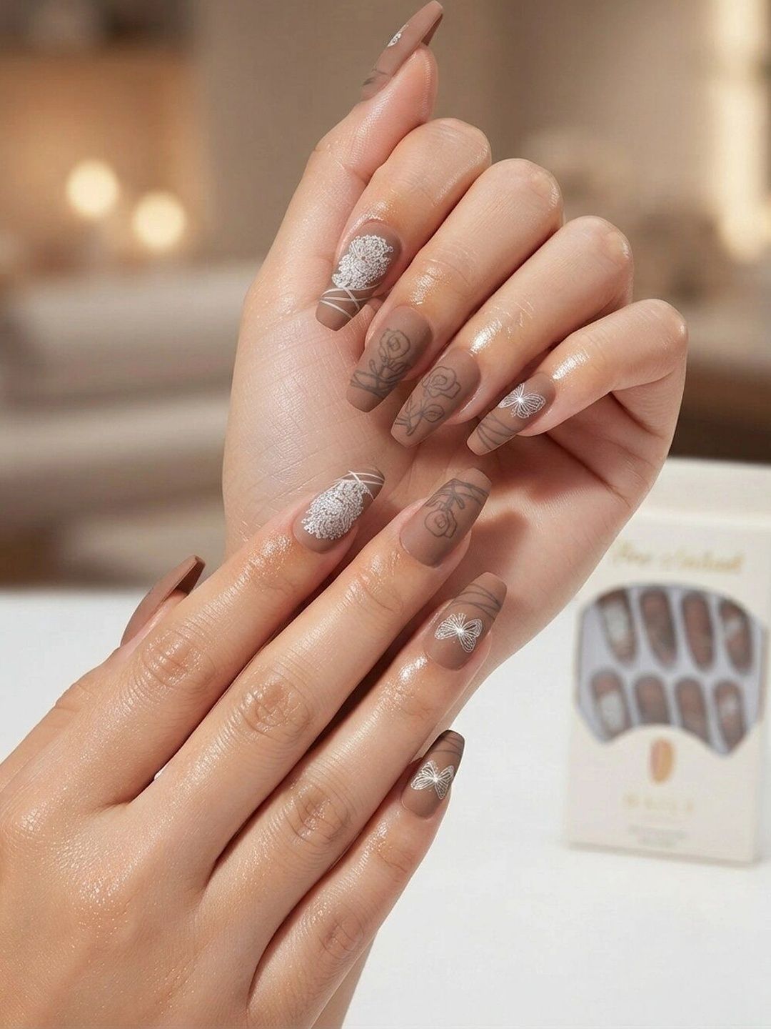 Krelin Set Of 24 Press-On Nail Extensions with Liquid Glue - Smoky Mocha Bloom-image-16