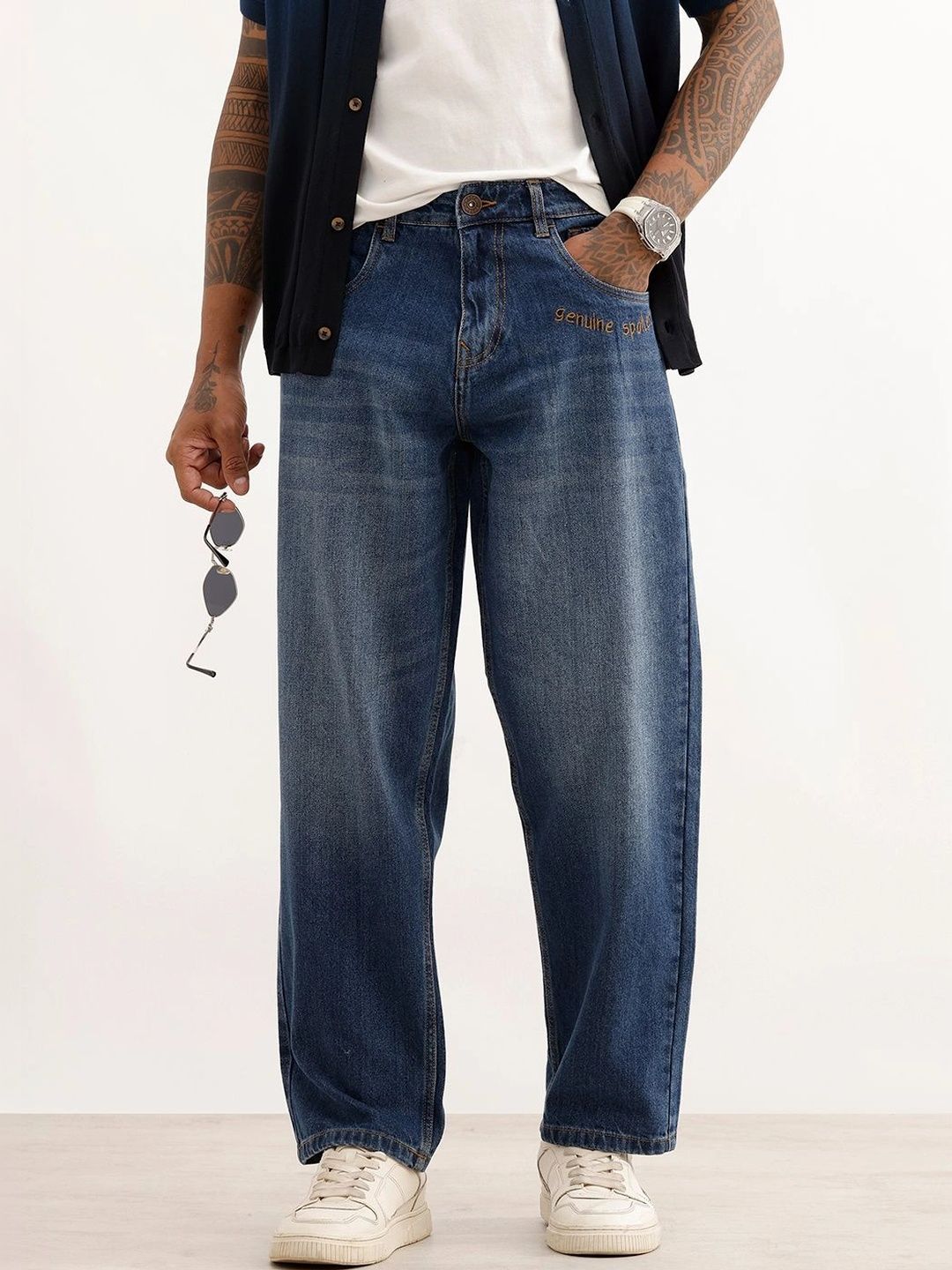 WROGN Men Loose Relaxed Fit Mid-Rise Embroidered Stretchable Jeans-picture-29