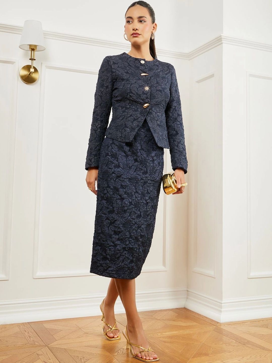 Styli Women Jacquard Floral Back Slit Midi Pencil Skirt-picture-39