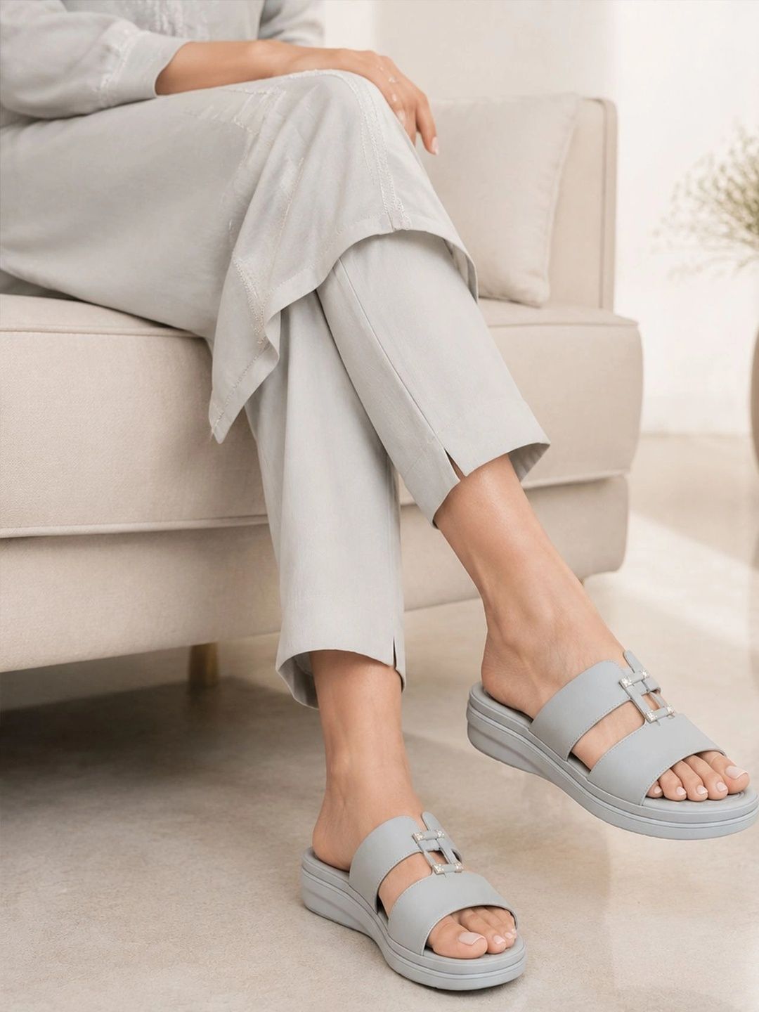 DressBerry Women Open Toe Flats-picture-53