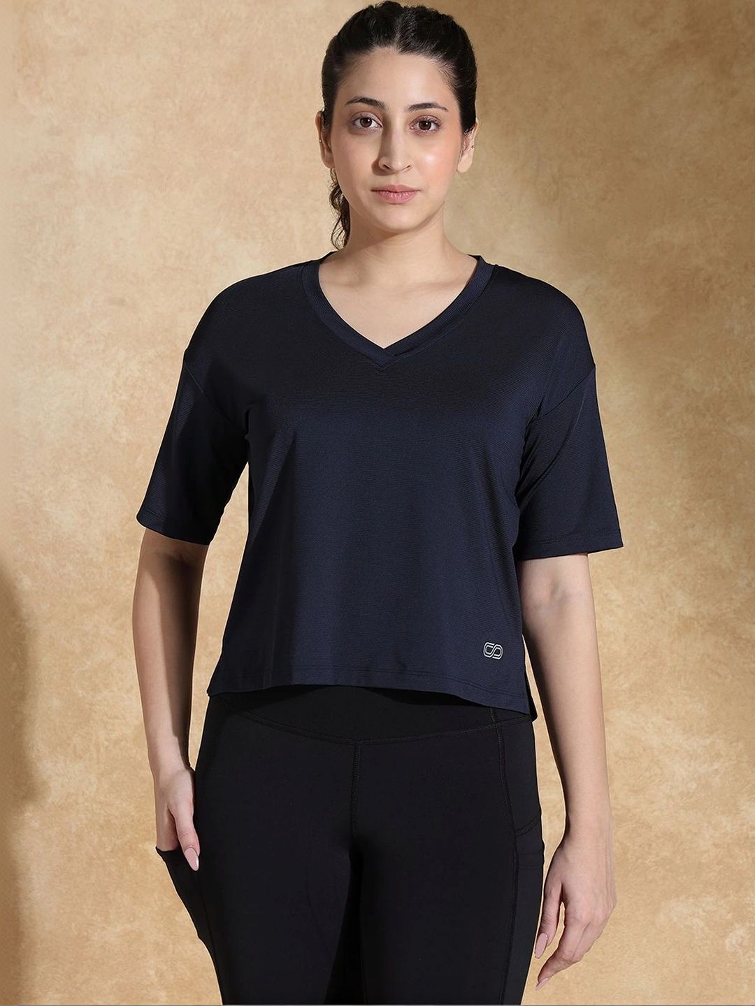 Silvertraq Women V-Neck Anti Odour T-shirt-picture-18