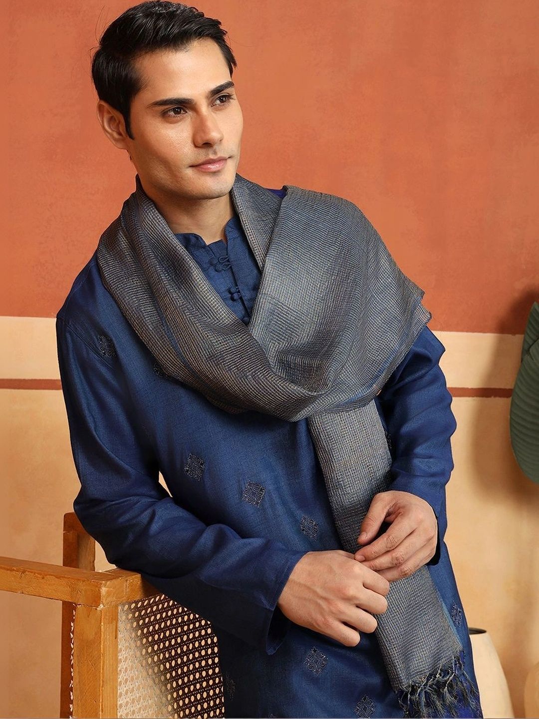 Fabindia Men Woven Design Stole-picture-19