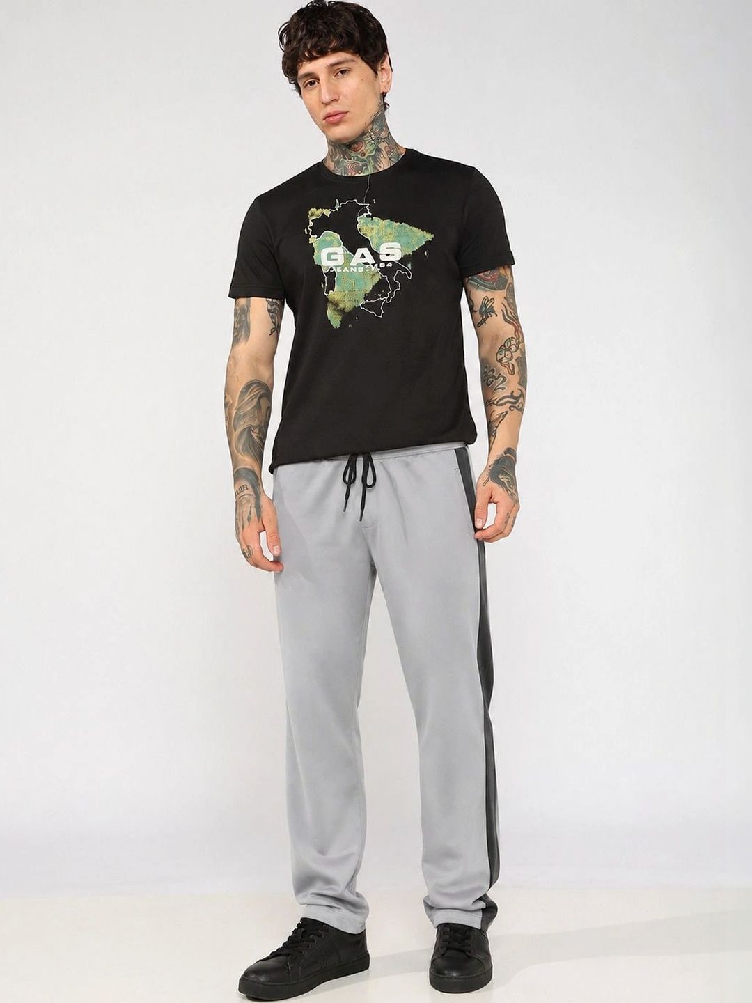 SZN Men Regular Fit Colourblocked Training Track Pants-picture-29
