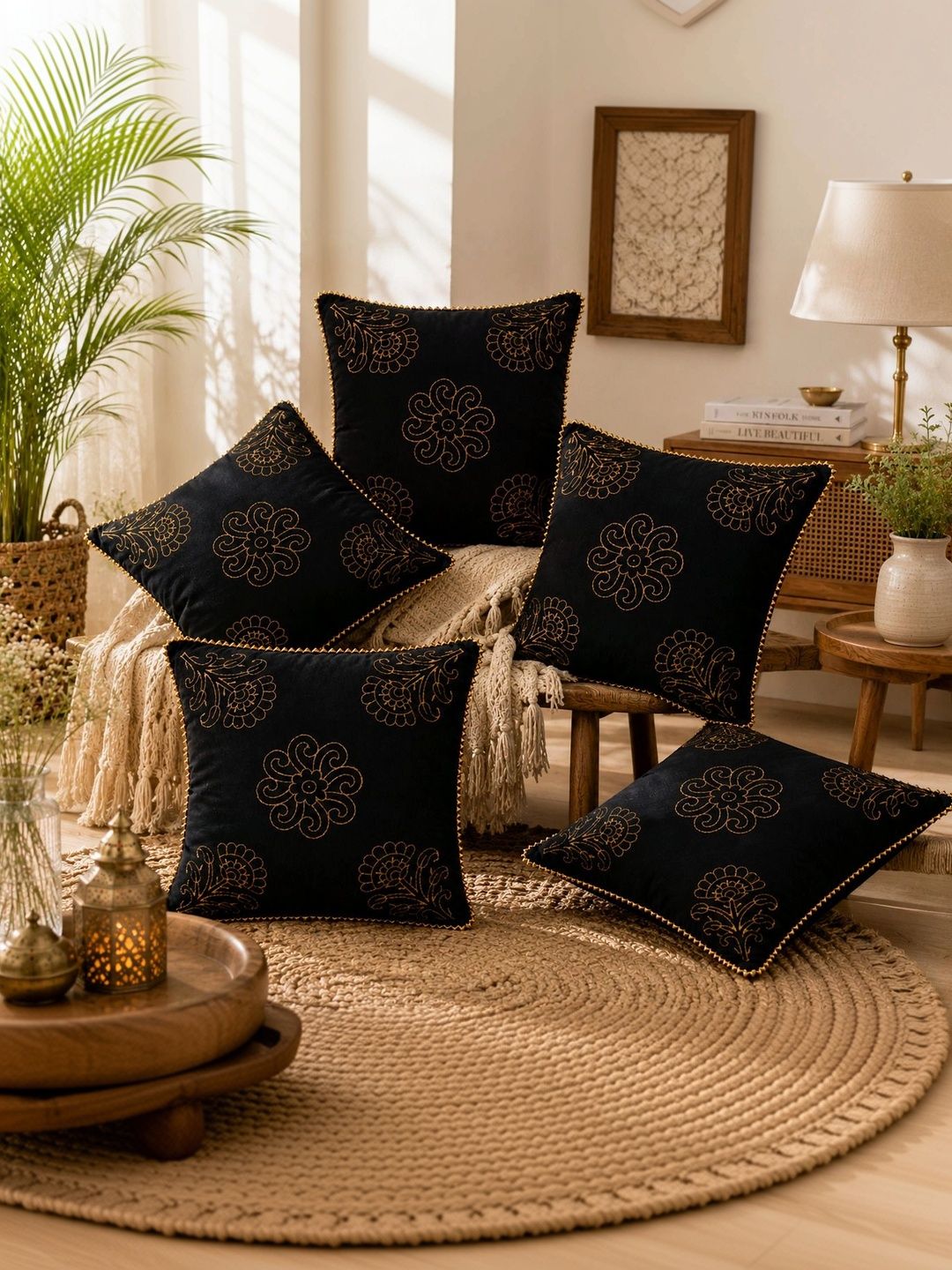 DESI GLAZE Black Set of 5 Embroidered Square Cushion Covers-image-3