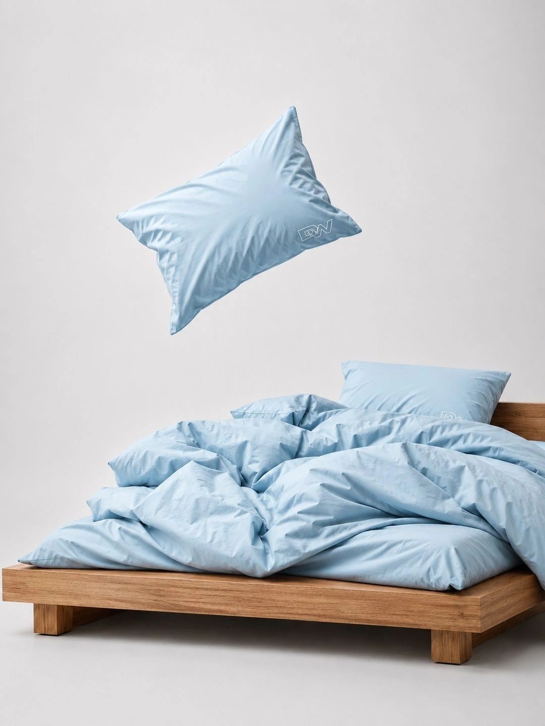 DECOR WELL Blue 350 TC King Bedsheet with 2 Pillow Covers-image-44