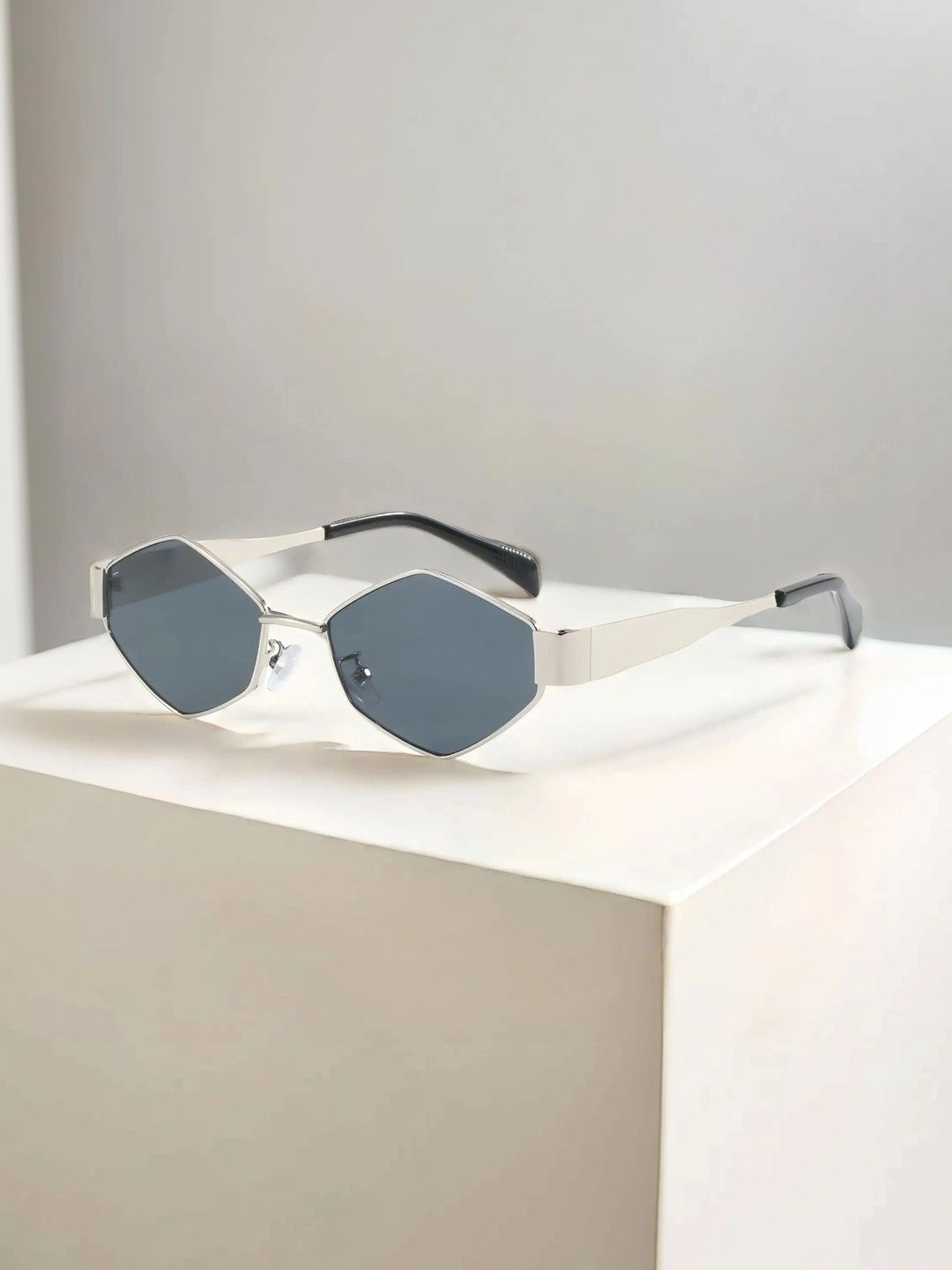 EYELLUSION Women Black Lens & Silver-Toned Other Sunglasses with-image-22