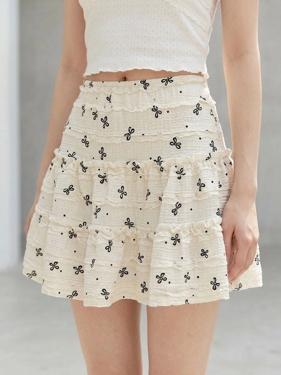 Suo Women Graphic Frills Bows and Ruffles Mini Flared Skirt-picture-28