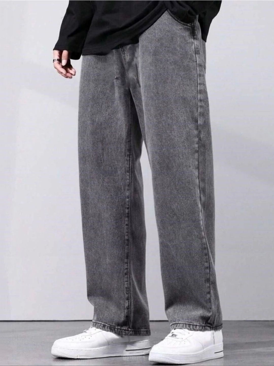FLAYING Men Relaxed Fit Mid-Rise Jeans-picture-39
