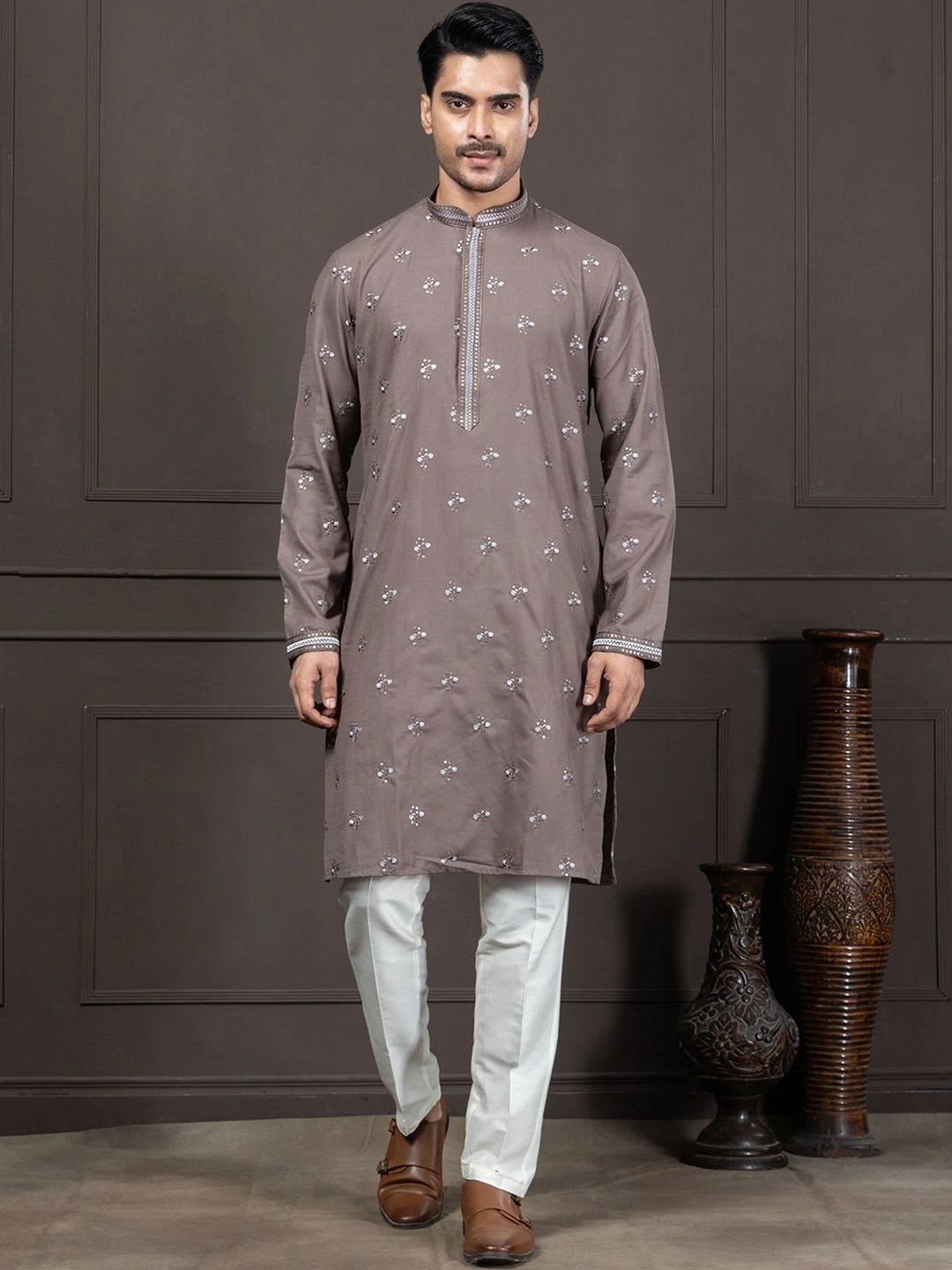 EKYAA Men Embellished Sequinned Kurta-picture-21