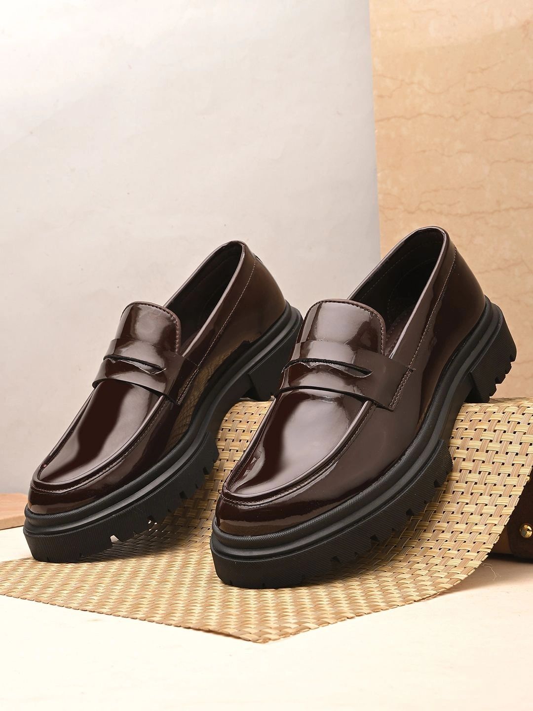 INVICTUS Men Patent Leather Round Toe Slip-On Formal Loafers-picture-41