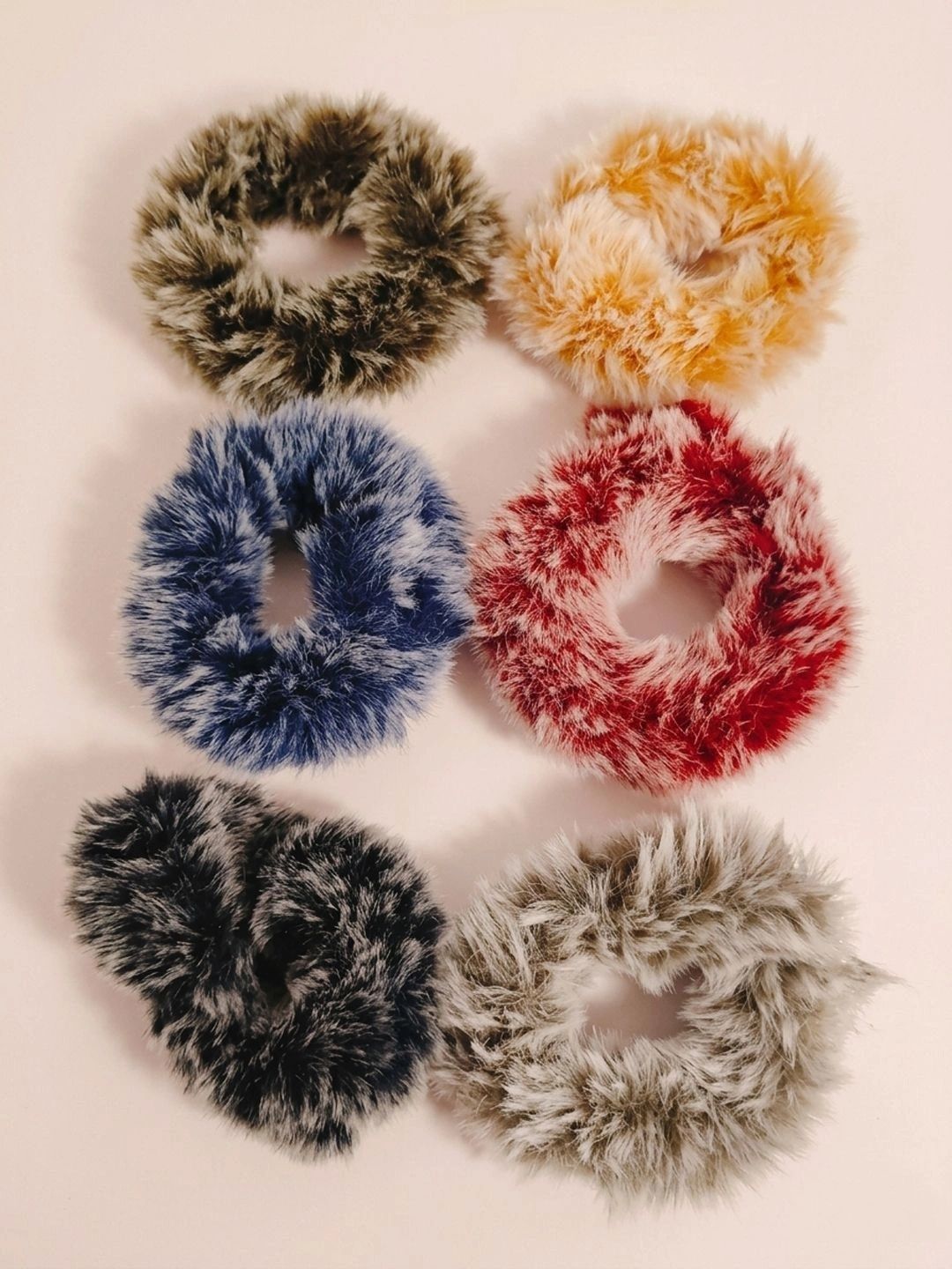 Caprese Women Set of 6 Fur Ponytail Holders-picture-20