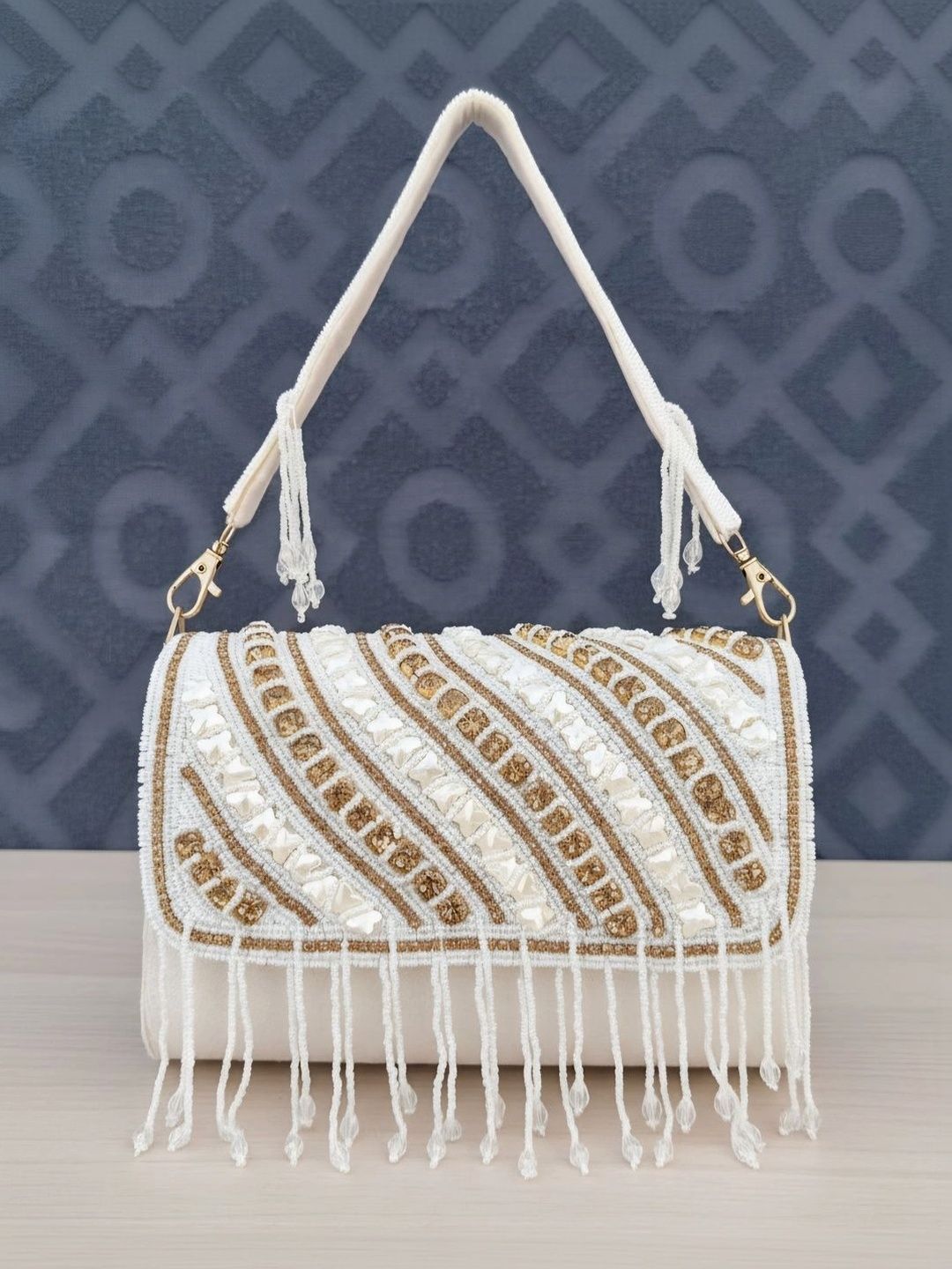 Nicoberry Embellished Box Clutch-picture-13