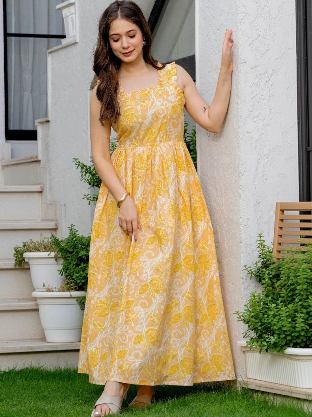 DAEVISH Floral Print Ruffled A-Line Maxi Dress-picture-13