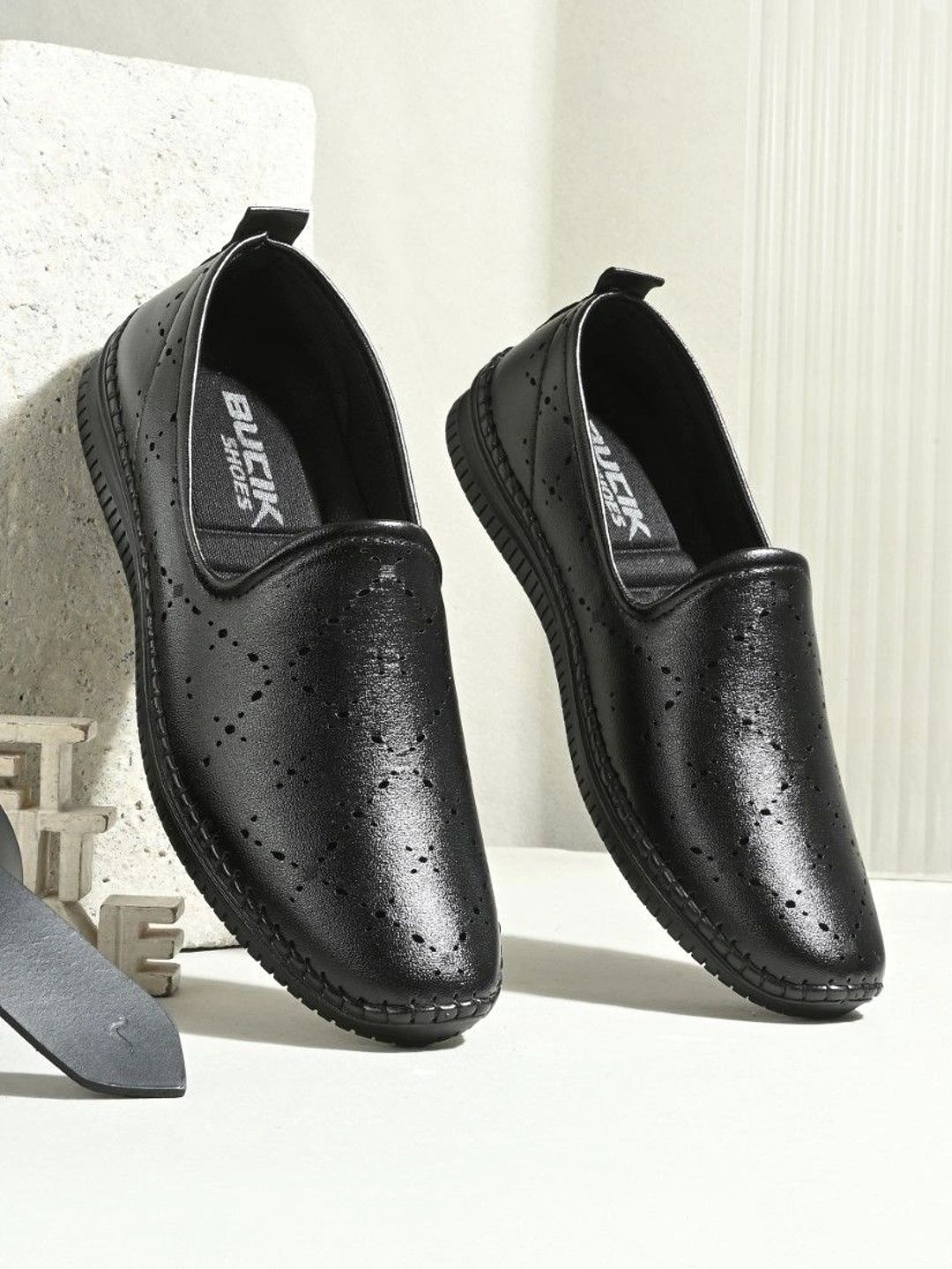 BUCIK Men Perforations Driving Shoes-picture-16