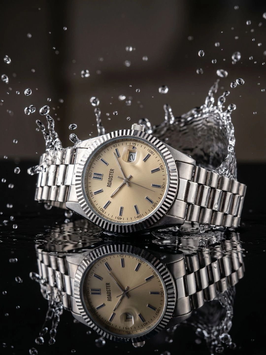 Roadster Men Dial & Stainless Steel Bracelet Style Straps Analogue Date Aperture Watch 2526-RDSTER-012-picture-16