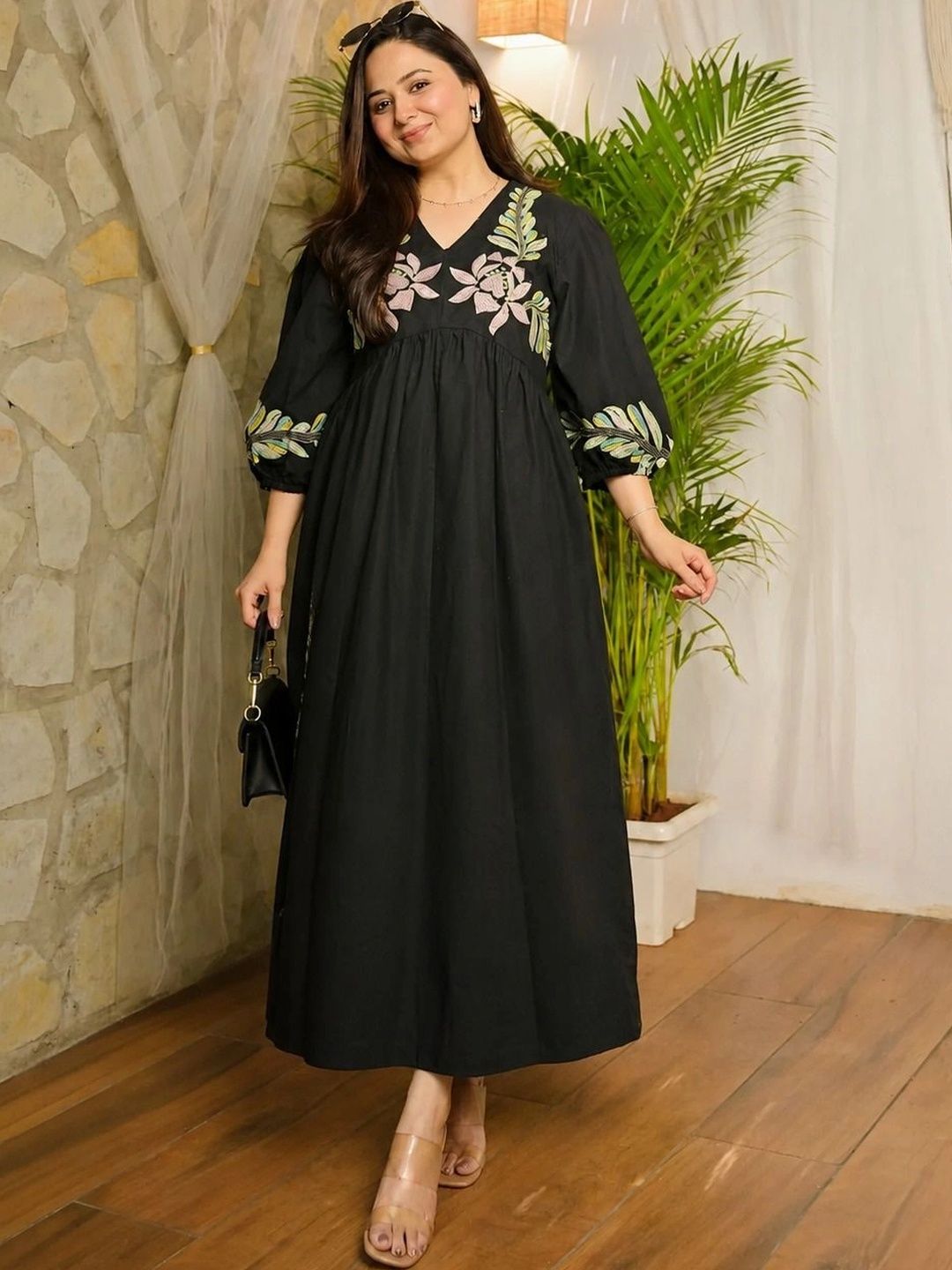 Attends Floral Embroidered Puff Sleeve A-Line Maxi Dress-picture-32