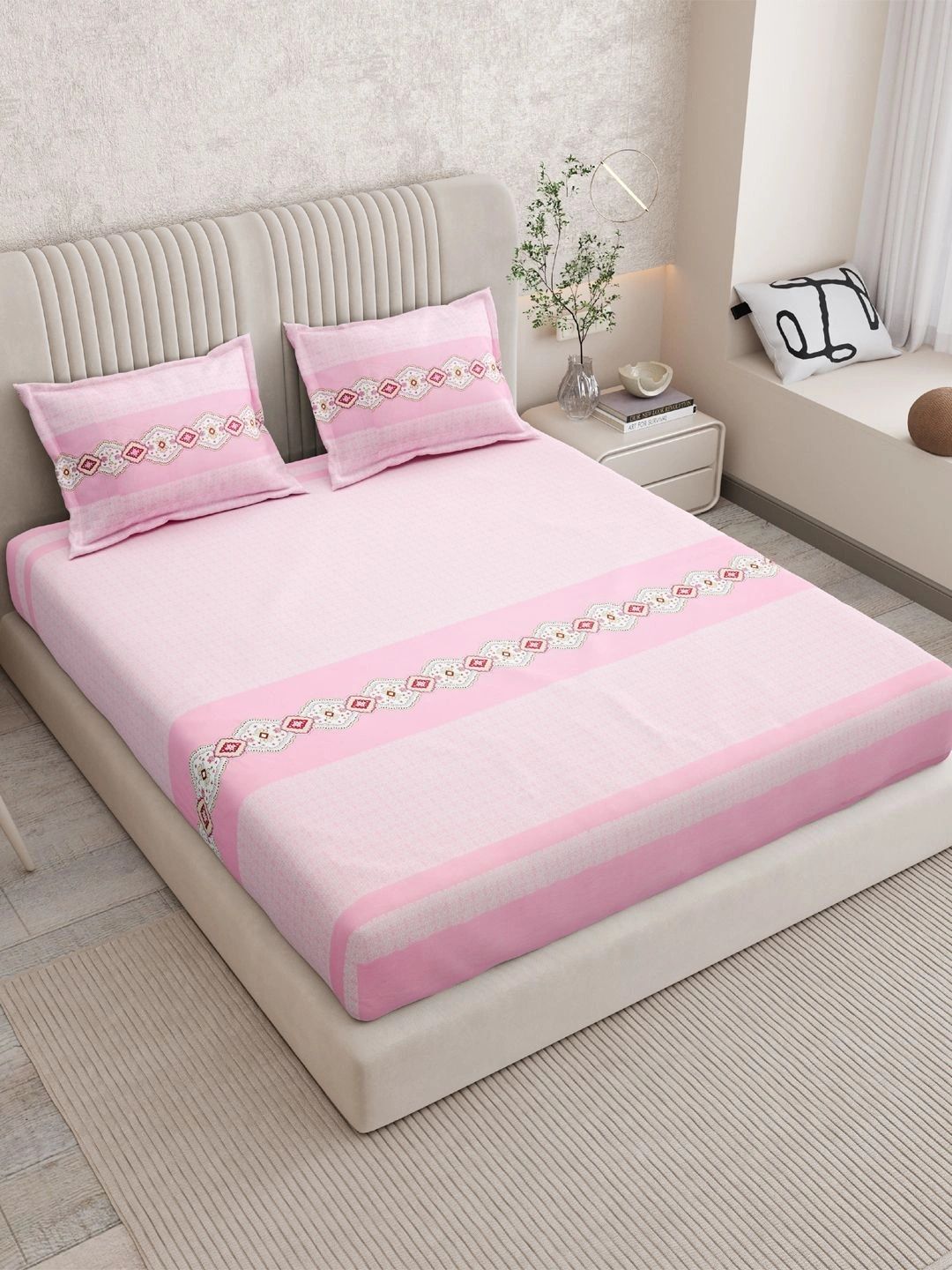 Sangria Pink Geometric 160 TC Bedsheet with 2 Pillow Covers-image-9