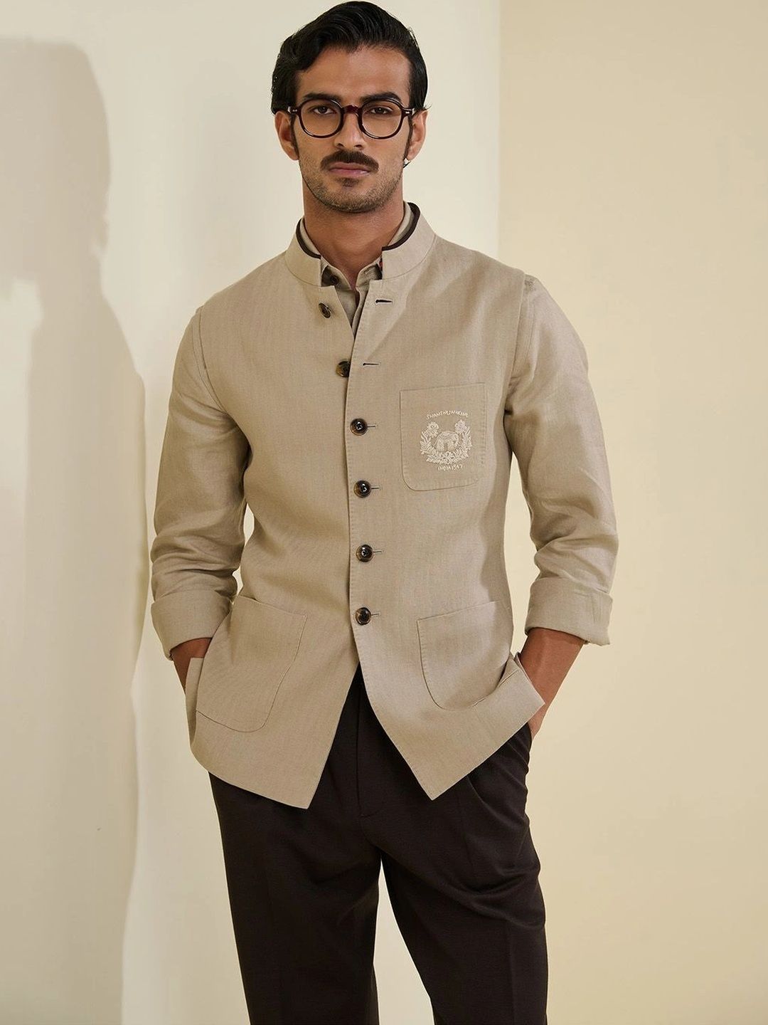 S&N by Shantnu Nikhil Mandarin Collar Blazer-picture-24