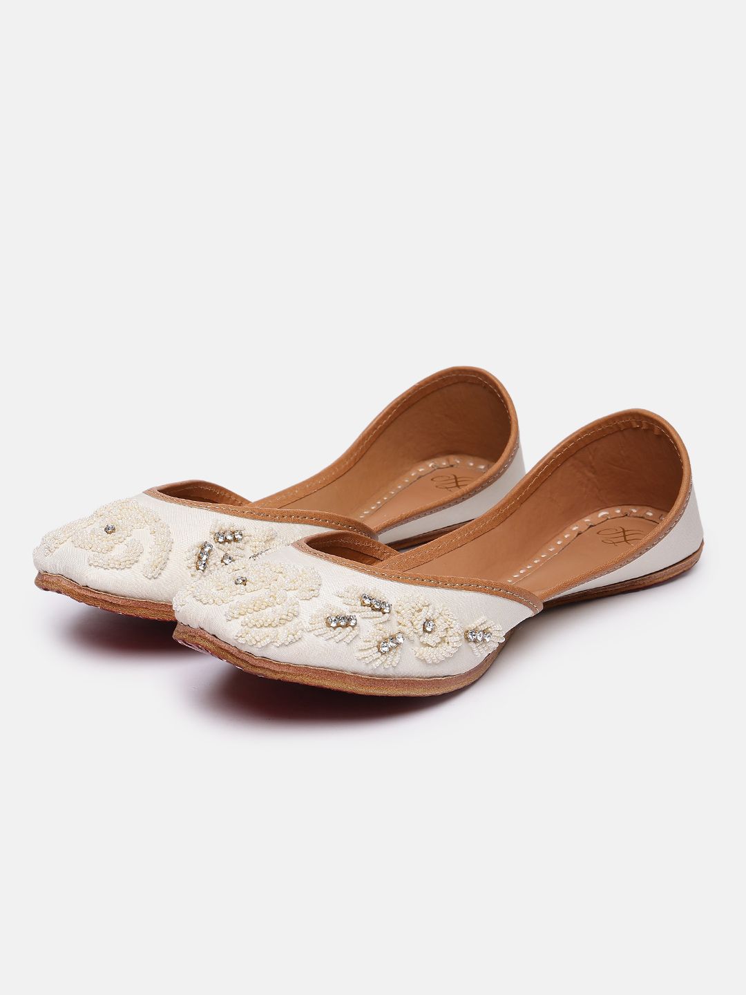 House of Pataudi Women Embellished Ethnic Mojaris Flats-picture-21