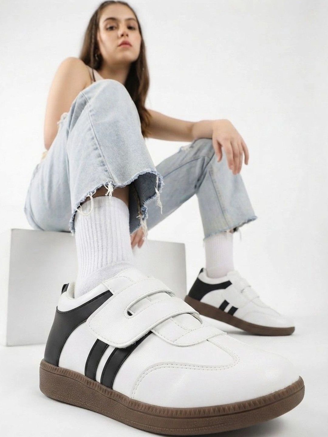 Roadster Women Colourblocked Sneakers-picture-23