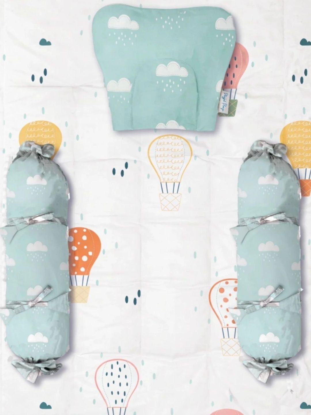 Playful Plunge White & Pink Self Design Cotton 4 Piece Crib Superfine Bedding Set-image-41