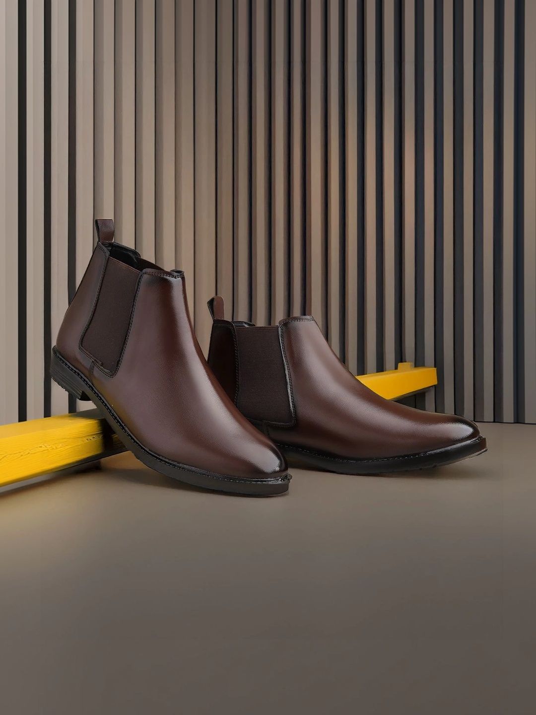 Woakers Men Pointed Toe Formal Slip Ons-image-43