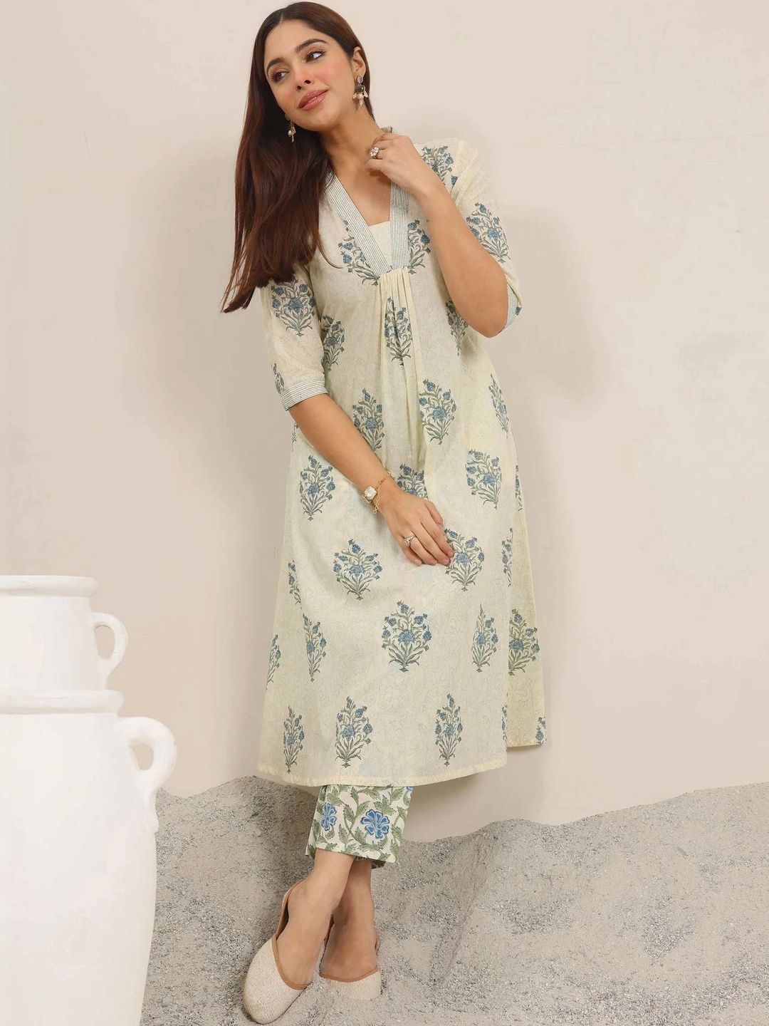 PURSHOTTAM WALA Women Floral Printed Indie Prints Kurta-image-45