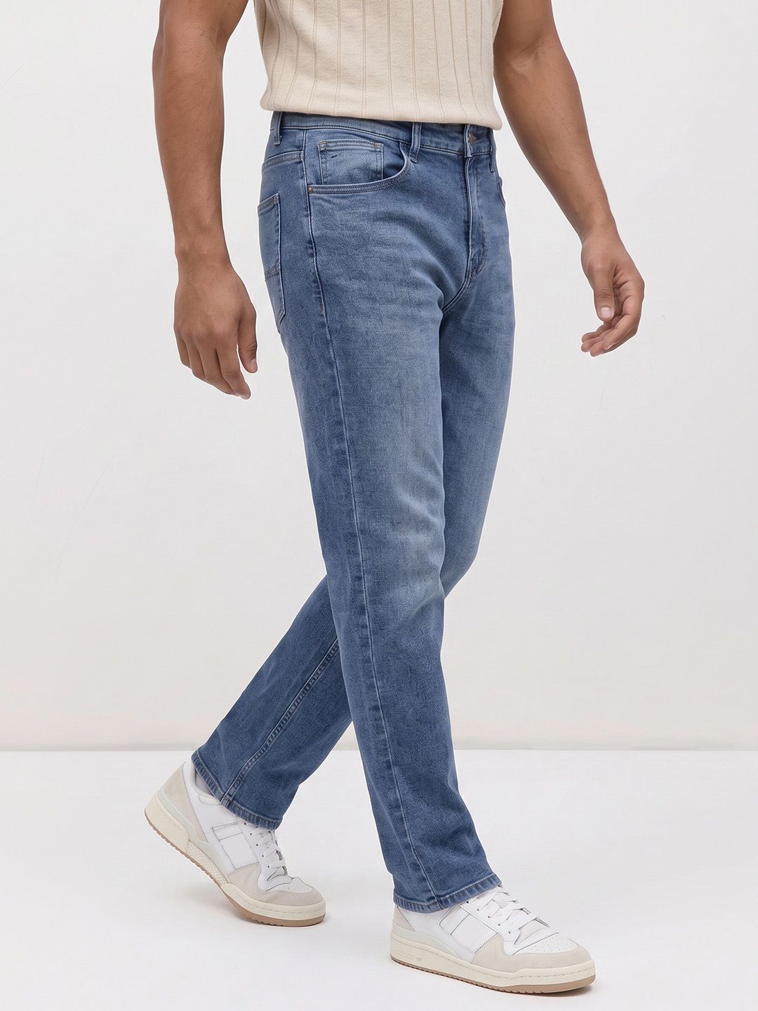 The Roadster Life Co. Men Straight Fit Light Fade Stretchable Jeans-picture-13