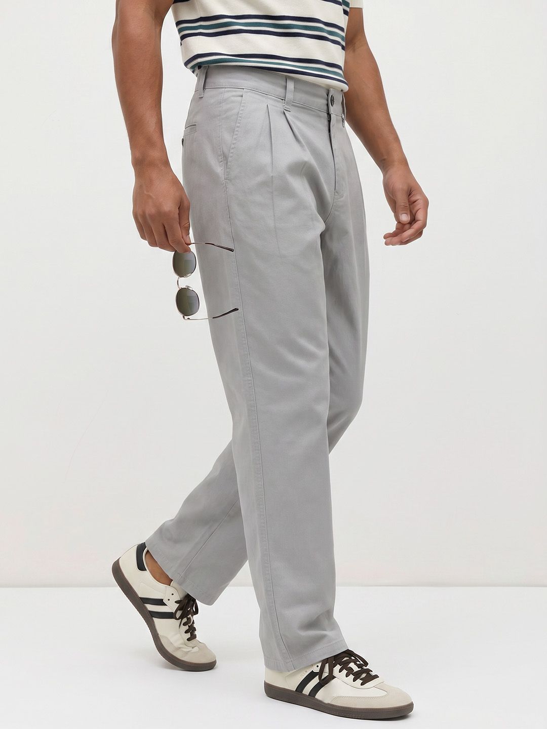 The Roadster Life Co. Men Pleated Chinos Trouser-picture-56