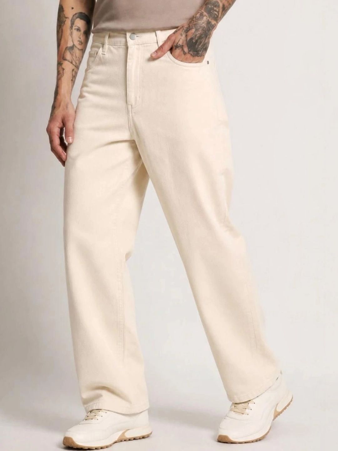 FLAYING Men Relaxed Fit Mid-Rise Jeans-picture-21