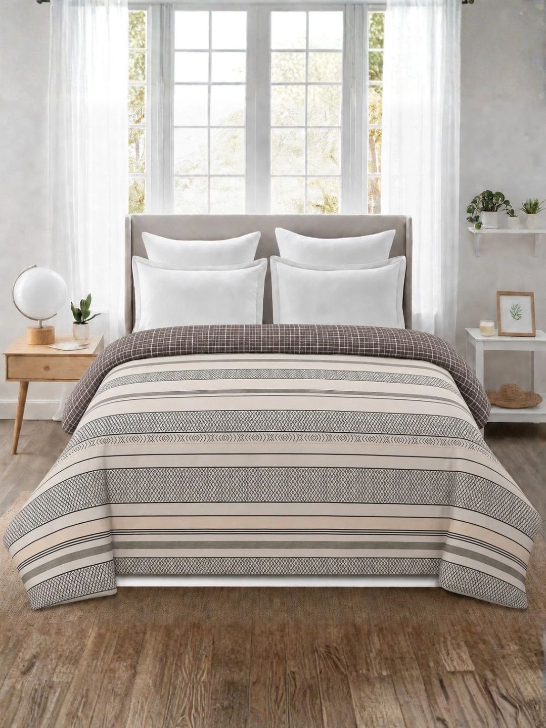 Florida Black Striped Microfiber Comforter-image-3