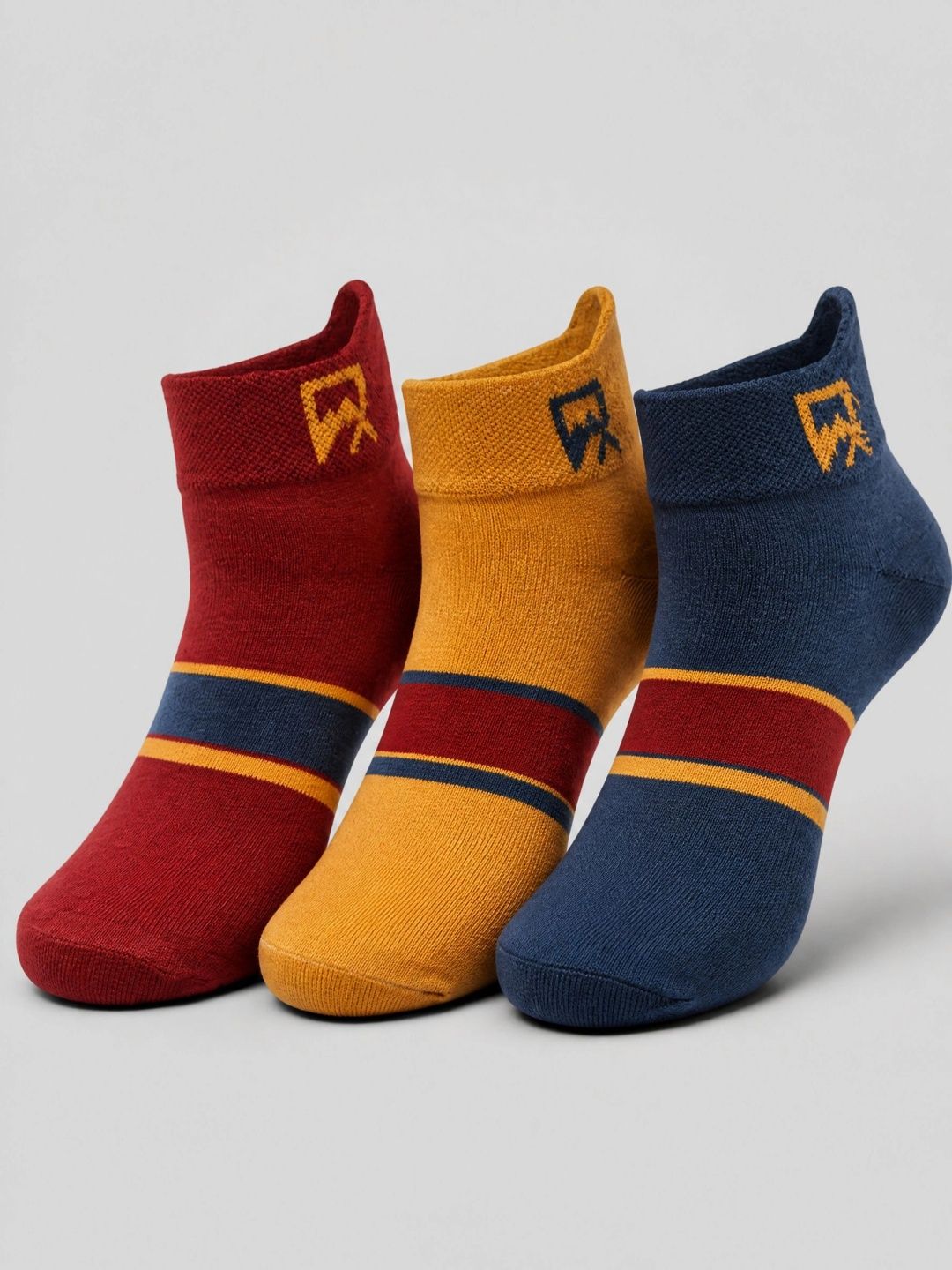 Roadster Men Pack of 3 Cotton Blend Colourblocked Ankle Length Socks-picture-58