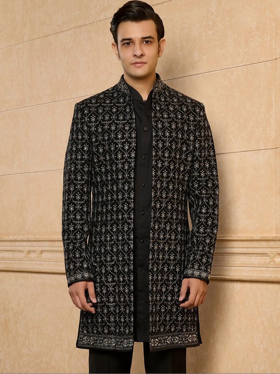 Tasva Geometric Embroidered Mandarin Collar Sherwani Set-picture-10